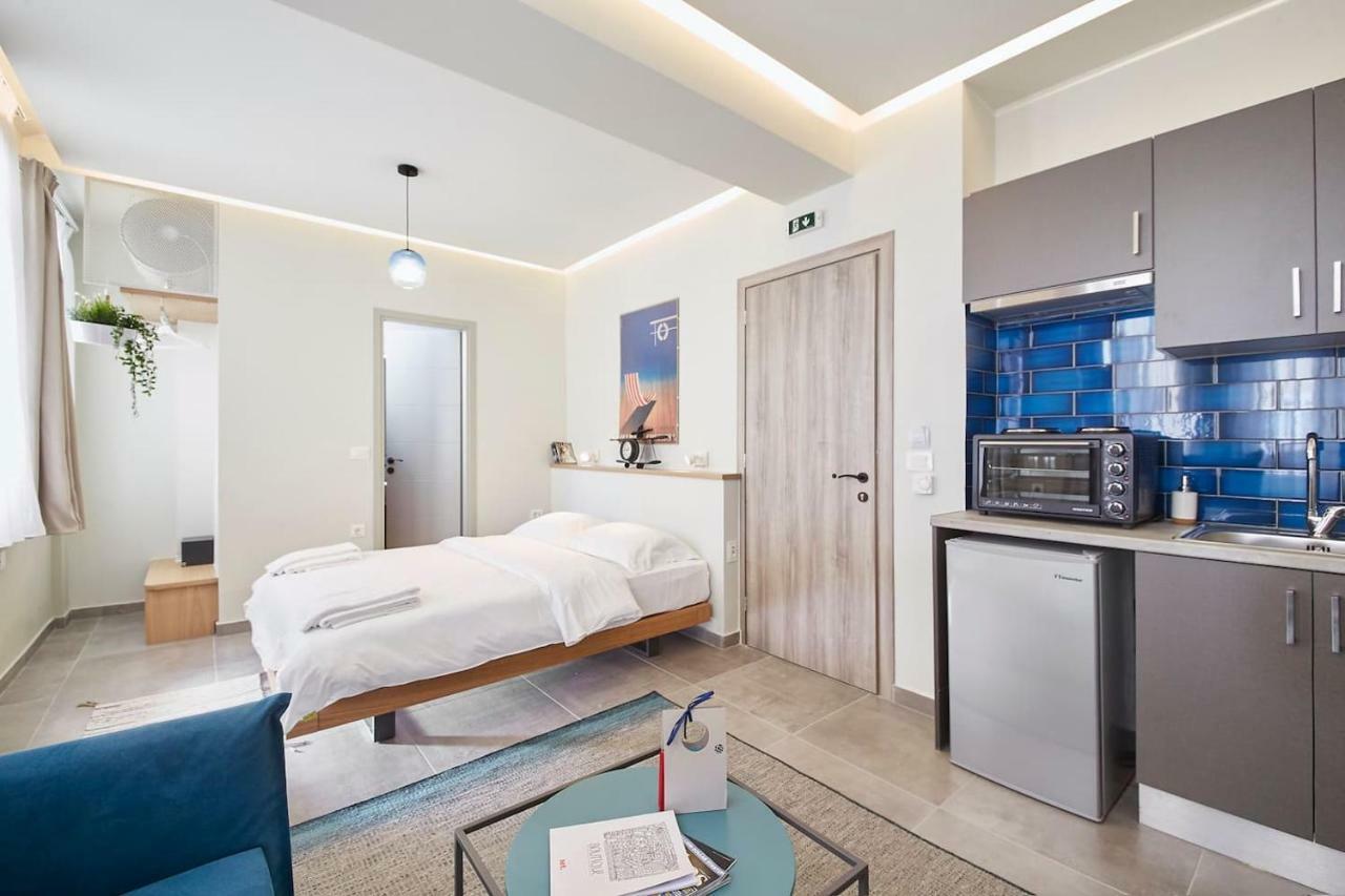 Live In A Funky & Renovated Studio Near Acropolis Athena Bagian luar foto
