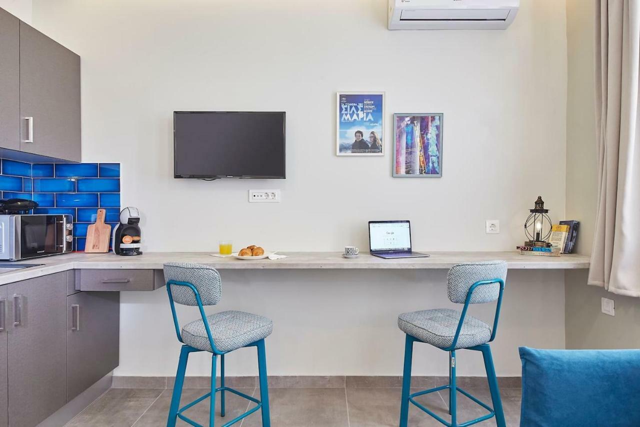 Live In A Funky & Renovated Studio Near Acropolis Athena Bagian luar foto
