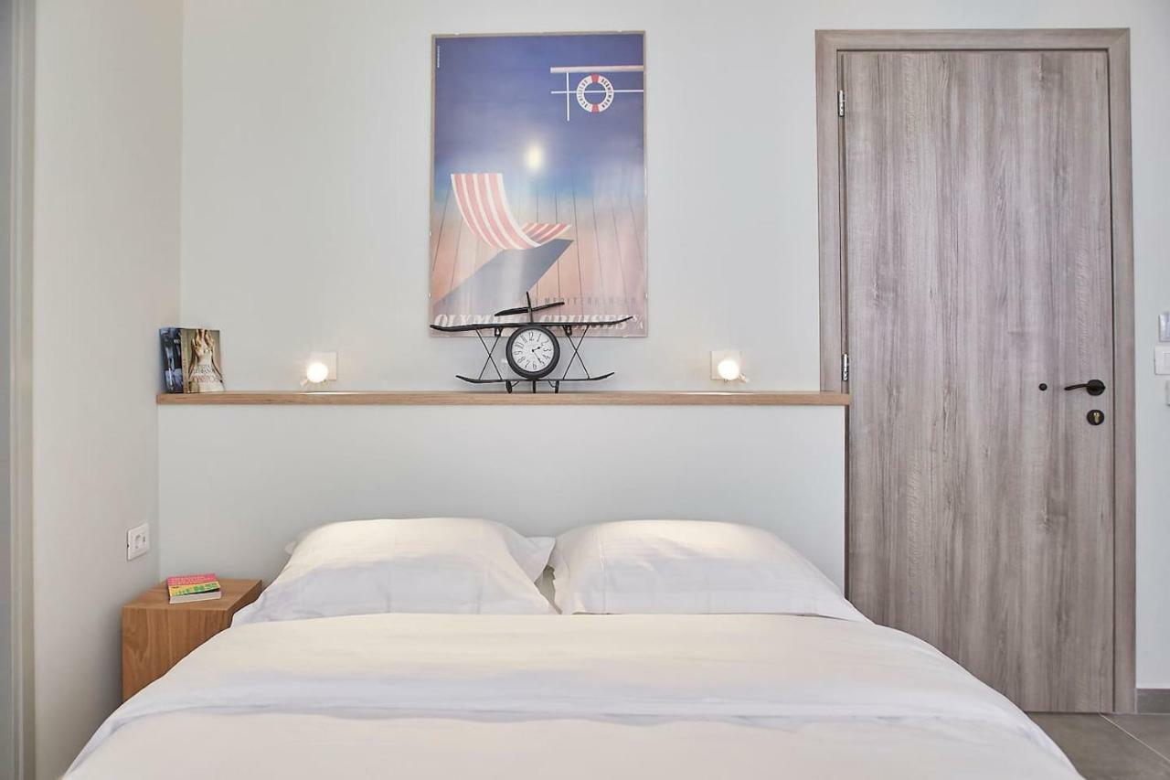 Live In A Funky & Renovated Studio Near Acropolis Athena Bagian luar foto